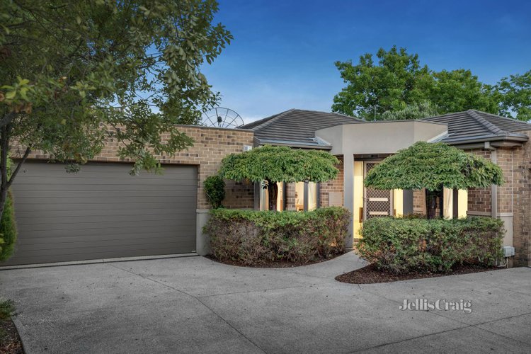 2 18 Herbert Street Mount Waverley 3149