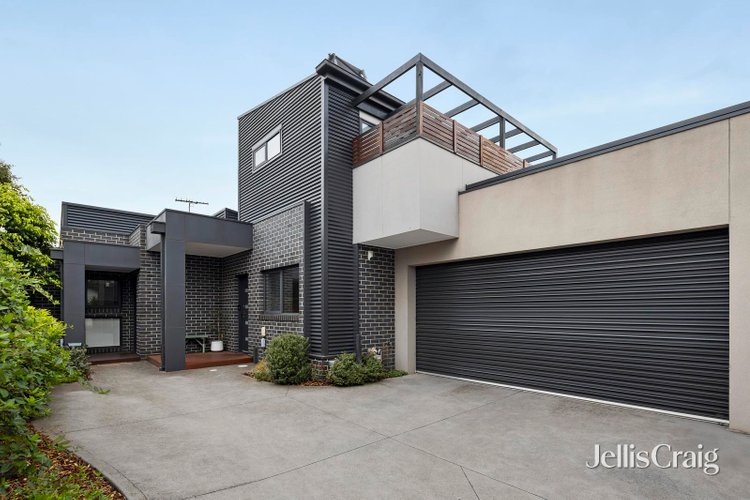 2 185 Separation Street Northcote 3070