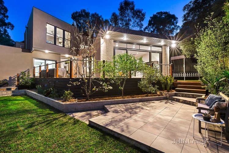 2/19 Calrossie Avenue Montmorency 3094