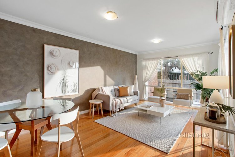 2 19 Church Street Bayswater 3153
