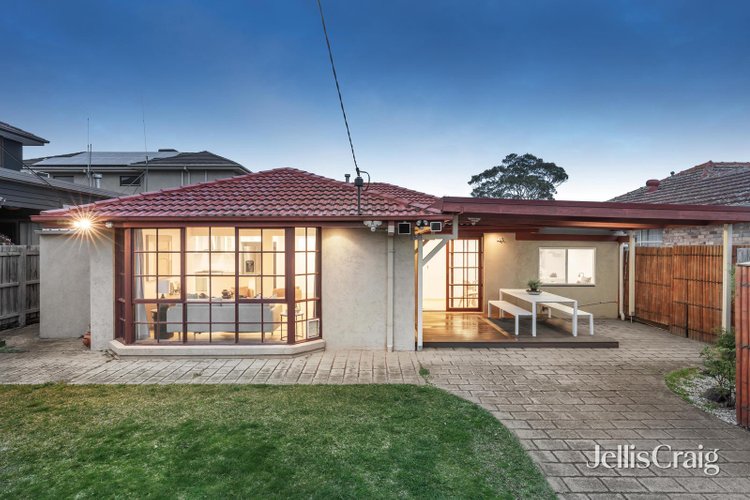 2 19 Gardeners Road Bentleigh East 3165