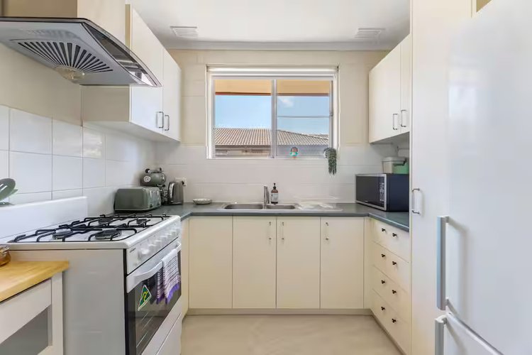 2/19 Milton Avenue Clayton South 3169