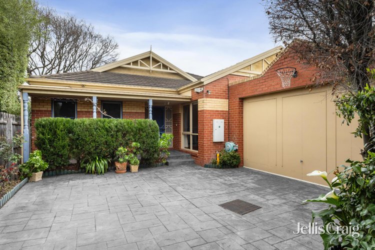 2 19 Stewart Street Ormond 3204