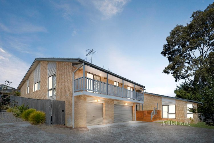 2 198 St Helena Road Greensborough 3088
