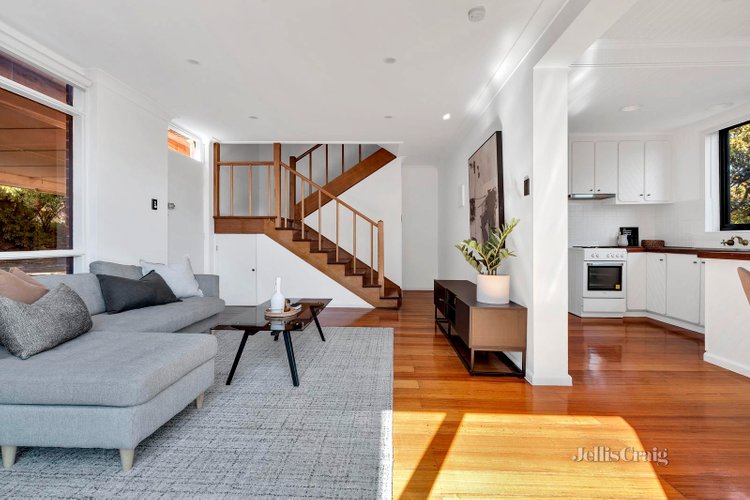 2 1A View Street Pascoe Vale 3044