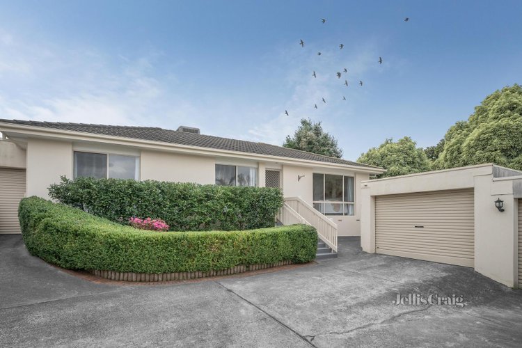 2 2-4 Stephensons Place Mount Waverley 3149