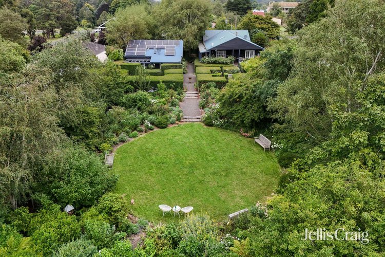 22 Albert Street Trentham 3458