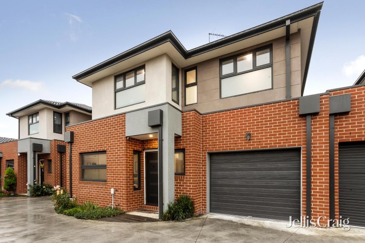 2 2 Ashdale Court Springvale 3171
