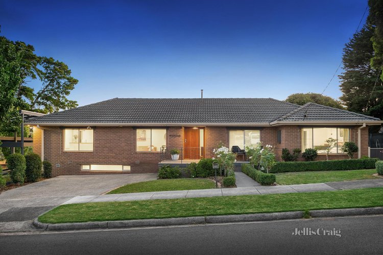 22 Astelot Drive Donvale 3111