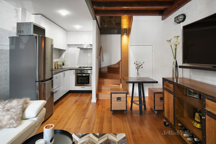 2/2 Atkin Street North Melbourne 3051