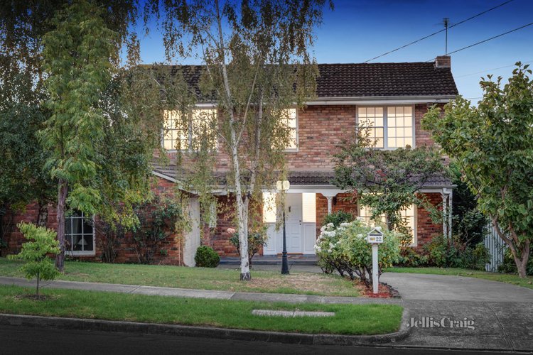 22 Brendan Avenue Doncaster 3108