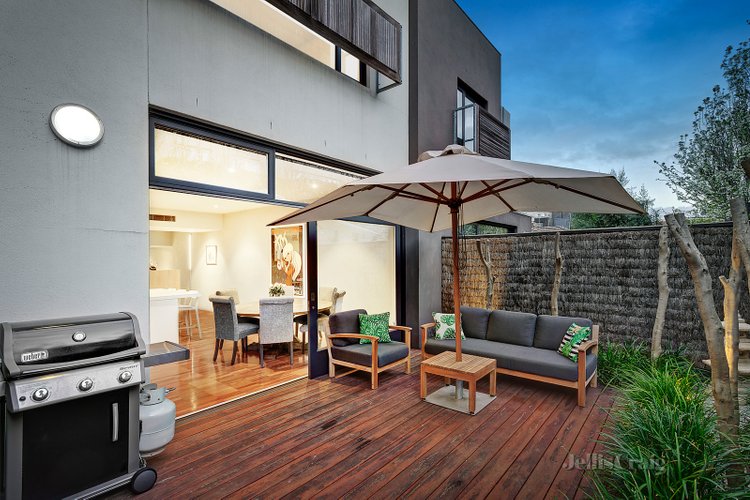 22 Carters Avenue Toorak 3142