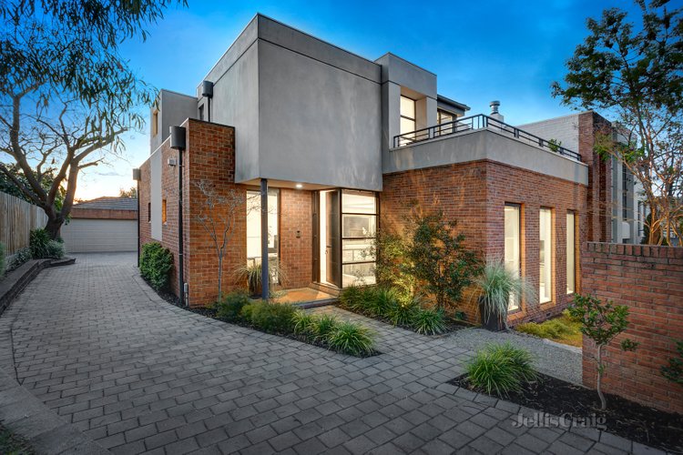 2/2 Clayton Road Balwyn 3103