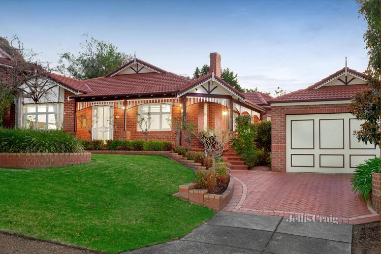 22 Erinne Court St Helena 3088