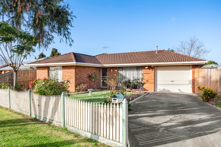 22 Filipi Drive St Albans Park 3219