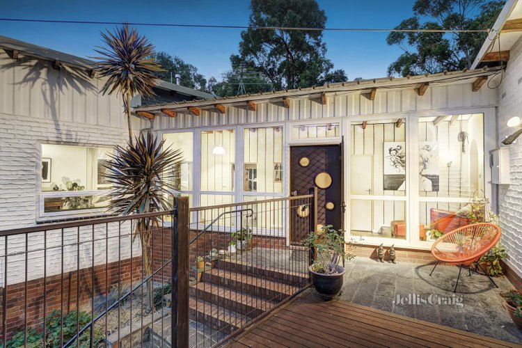 22 Greenmeyer Court Greensborough 3088
