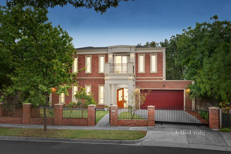 22 Hiddleston Avenue Box Hill South 3128