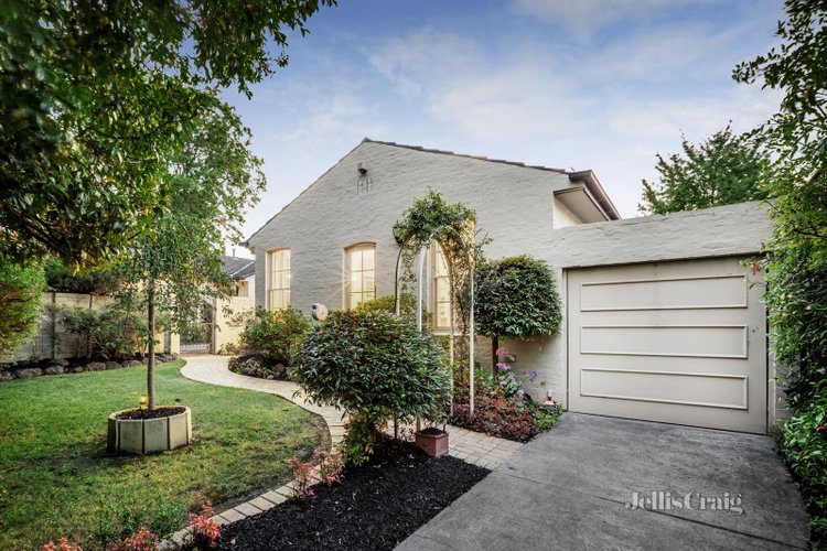 2 2 Kooyongkoot Road Hawthorn 3122