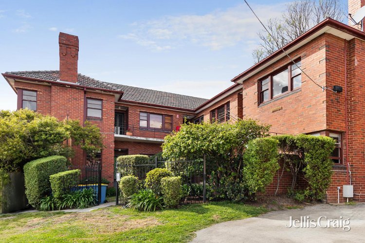2 2 Linton Court Hawthorn East 3123