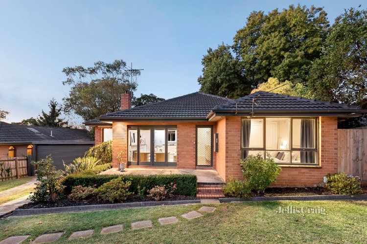 22 Lockhart Road Ringwood North 3134