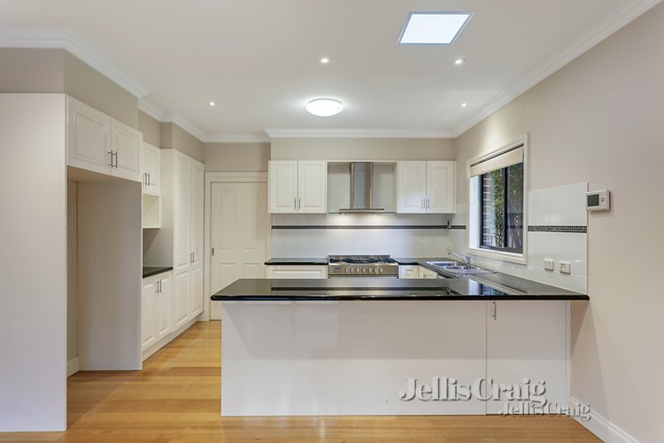 22 Lynne Street Donvale 3111