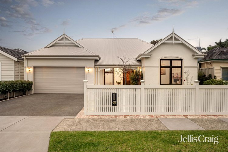 22 Mount View Street Aspendale 3195