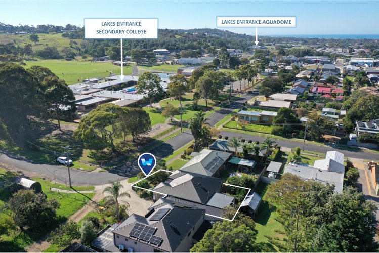 2/2 North Street, Lakes&nbsp;Entrance