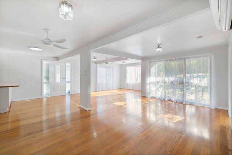 2/2 North Street, Lakes Entrance