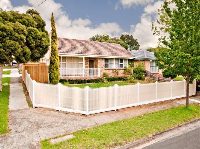22 Parkmore Road Forest Hill 3131