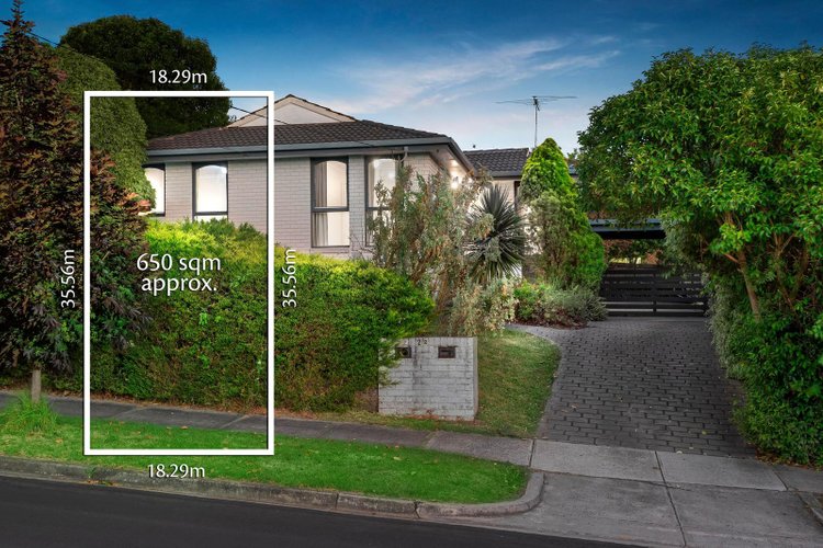22 Rowan Street Doncaster East 3109