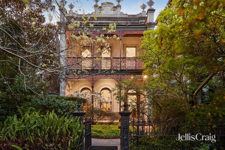 22 St Vincent Place Albert Park 3206