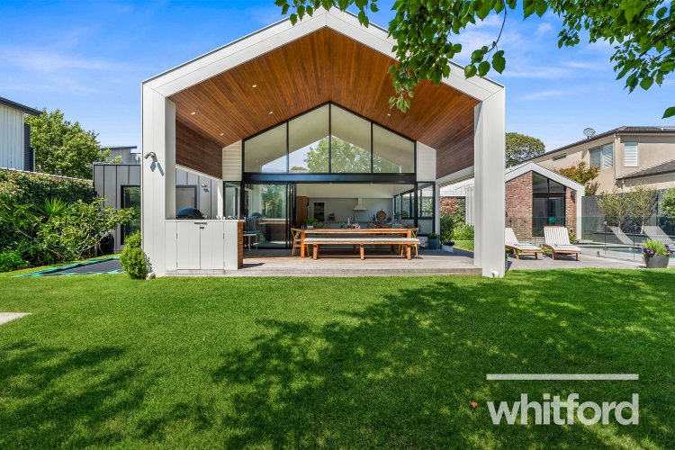 22 Upper Skene Street, Newtown