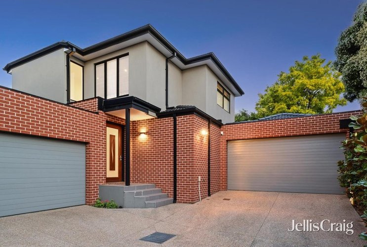 2/20 Camelot Drive Glen Waverley 3150