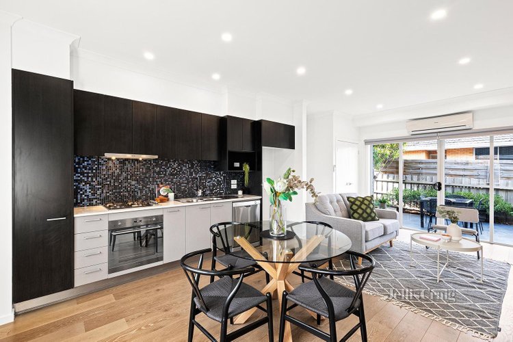2 20 Newcastle Street Preston 3072