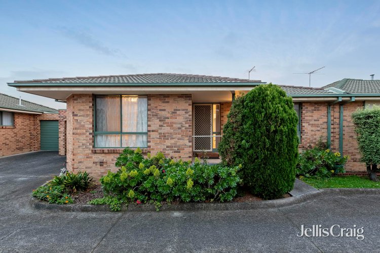 2 20 Norris Crescent Bundoora 3083