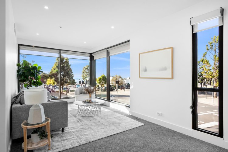 2201/2 Yarra Street, Geelong