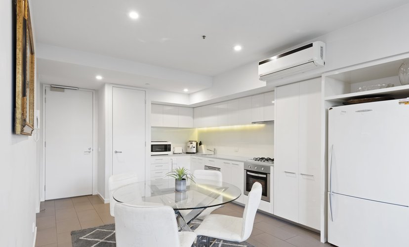 220/632 Doncaster Road Doncaster East 3108