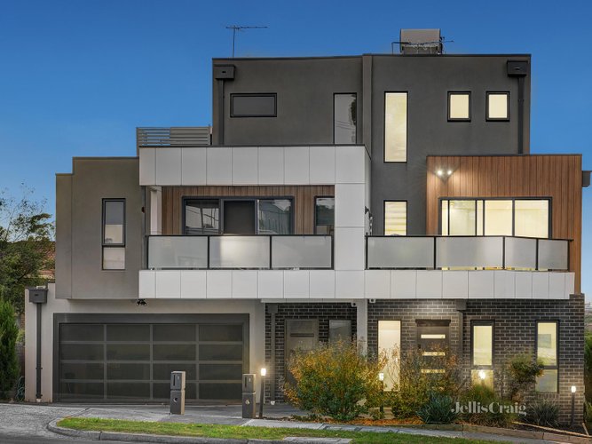 2 207 Manningham Road Templestowe Lower 3107