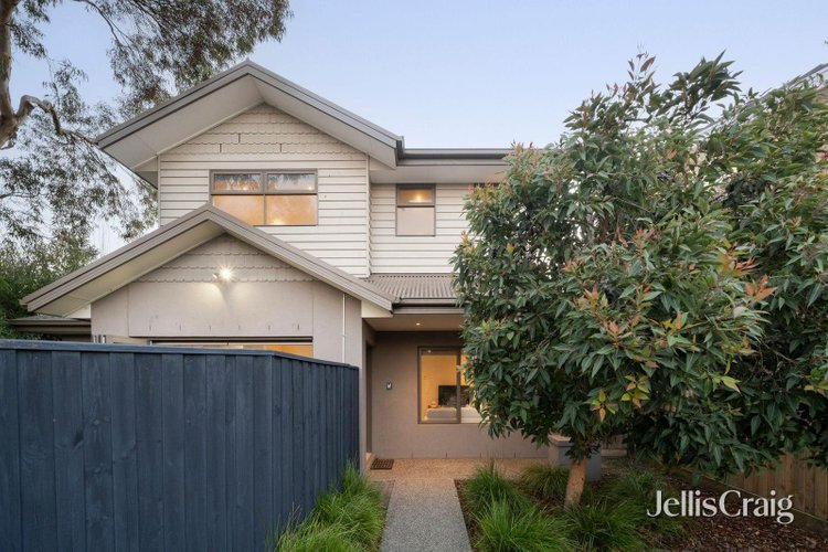 2 21 Derby Street Northcote 3070