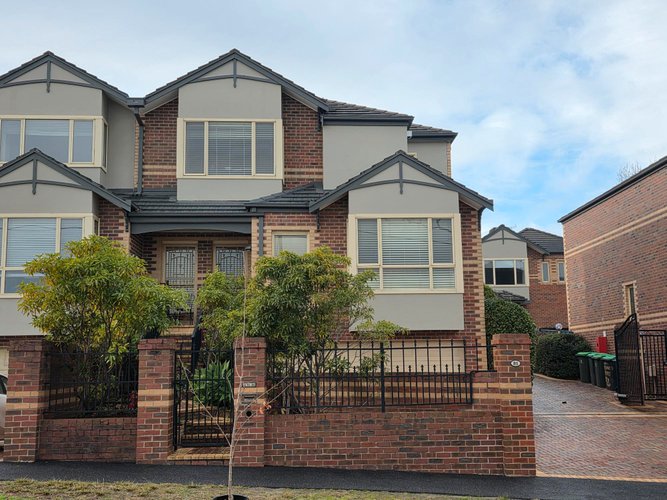 2/21 Fairholm Grove Camberwell 3124