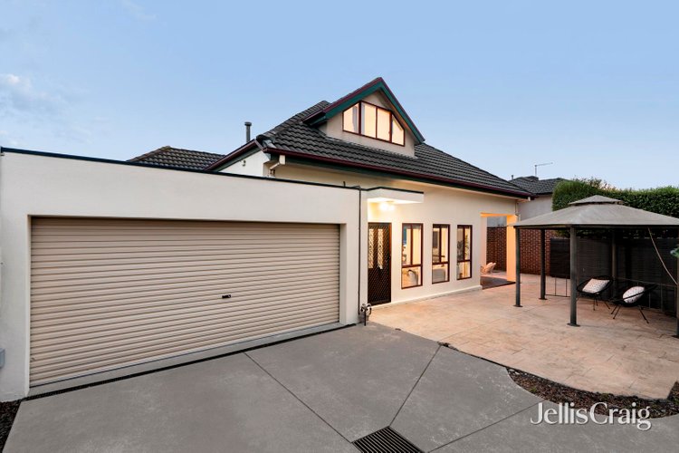 2 21 Roberts Avenue Mulgrave 3170