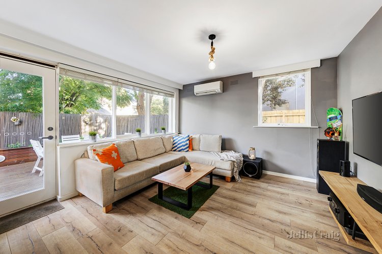 2/21 Somerset Street Richmond 3121