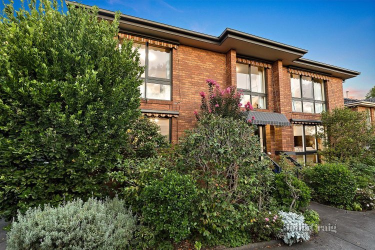 2 21 Valerie Street Kew East 3102