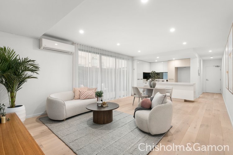 2 210 Tennyson Street Elwood 3184