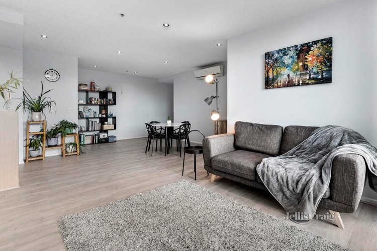 221 200 Smithfield Road Flemington 3031