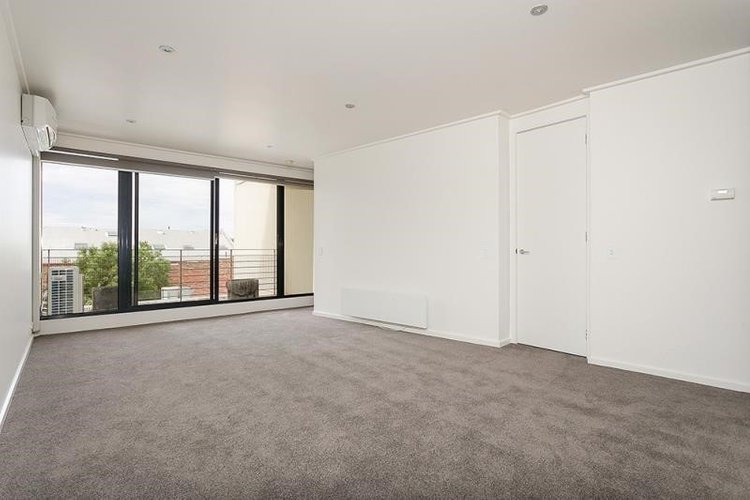 22/125 Ormond Road Elwood 3184