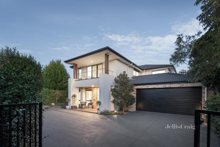 2 22 Airlie Road Montmorency 3094