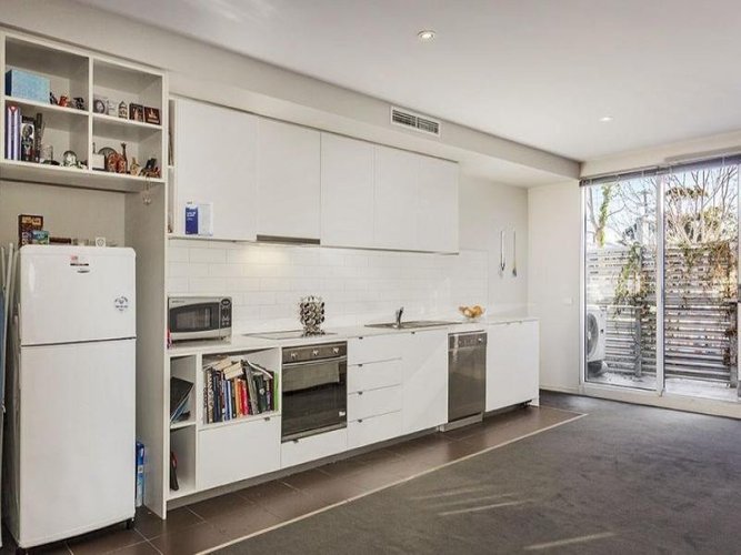 2 22 Byron Street North Melbourne 3051