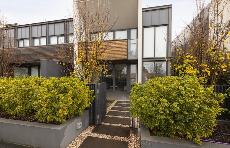 2/22 Leonard Crescent  Ascot Vale 3032