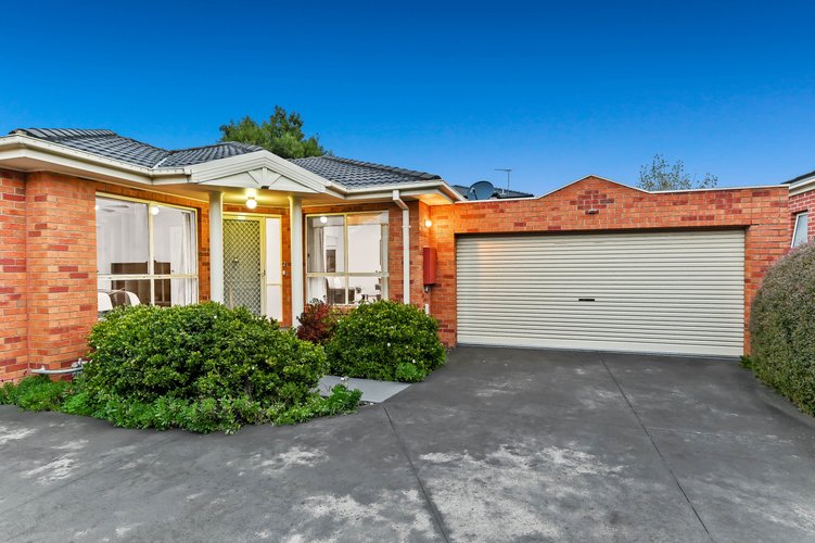 2 22 Melaleuca Drive Glen Waverley 3150